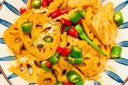 如何制作美味可口的酸菜藕片？简单易学的家常菜做法