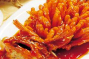 如何制作栩栩如生的浙江菜-孔雀开屏鸭