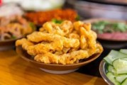 如何制作香酥可口的浙江菜-酥炸牛肉卷