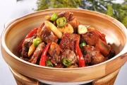 如何制作正宗浙江菜红烧狗肉？详细步骤+小技巧