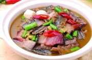 腊肉炖鳝片的做法及烹饪技巧，湘西北特色名菜