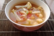 如何制作美味粟米菜花汤？简单易学的家庭版菜谱