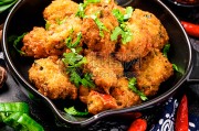 如何制作地道浙江菜黄金肉丸-外酥里嫩的家常美味