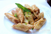 如何制作正宗浙江菜-腐皮包黄鱼