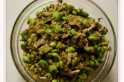 如何制作地道的浙江菜-咸菜肉丝毛豆