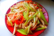 榨菜炒鸡柳的做法及详细步骤-简单易学的浙江菜