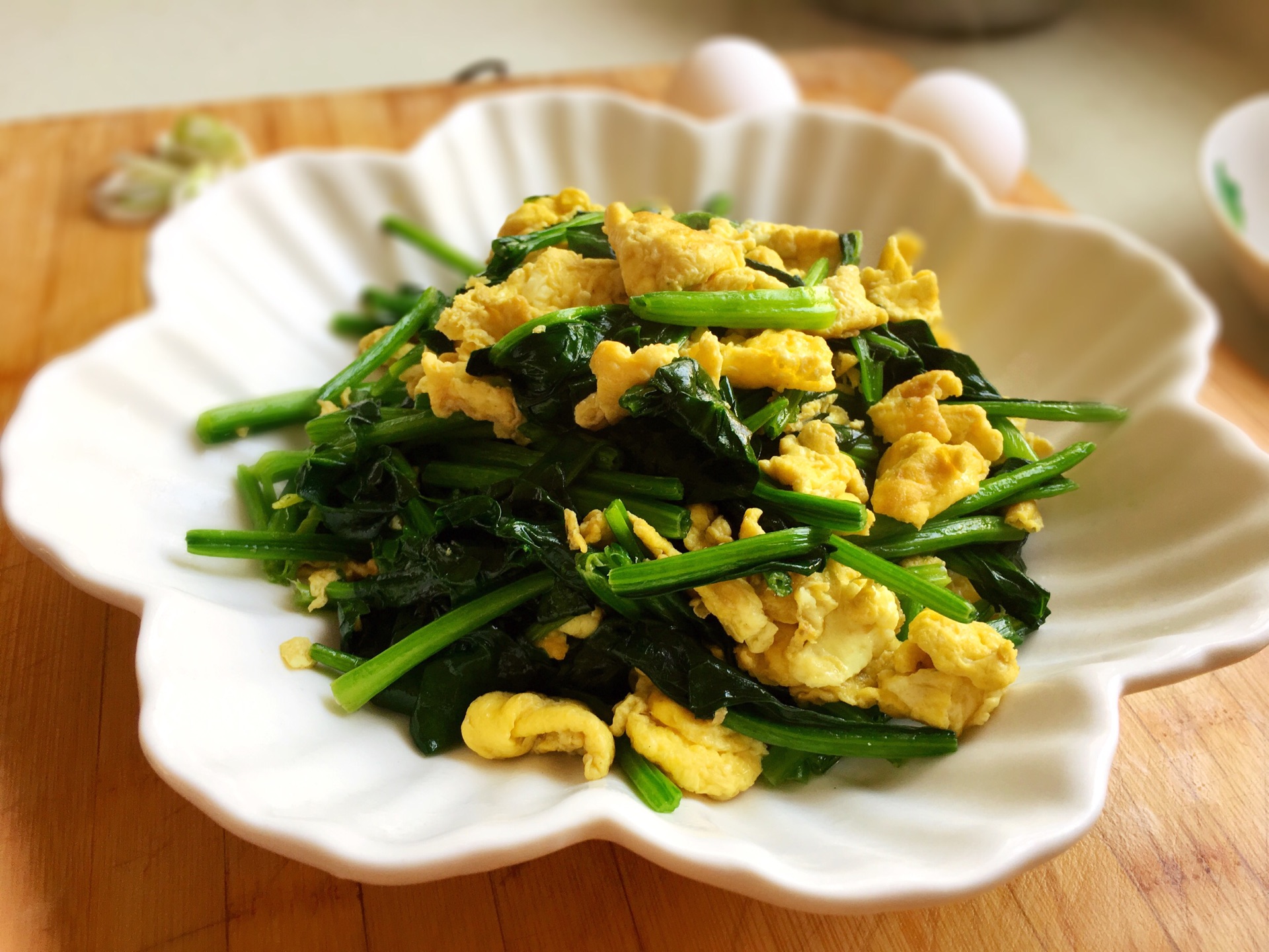 菠菜炒鸡蛋