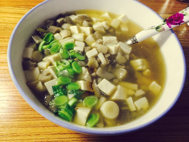 蘑菇炖豆腐