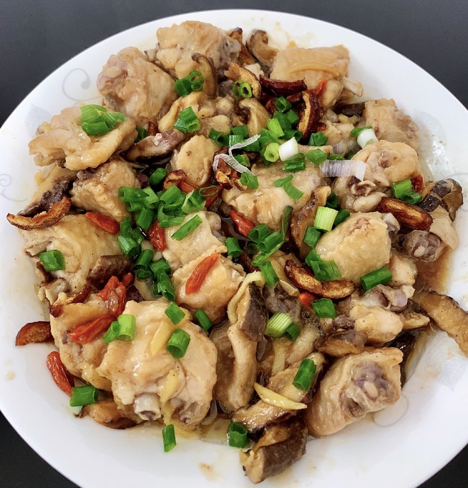 鲜蘑蒸鸡