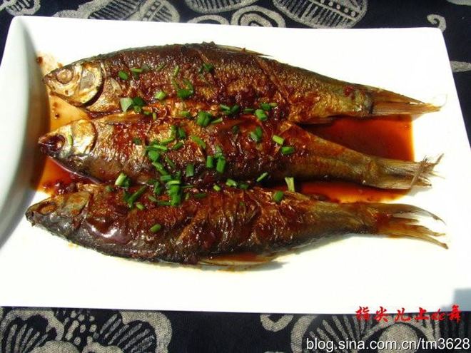 酱烧整步鱼