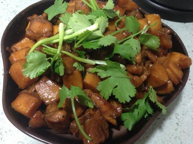 鸡腿蘑烧牛肉