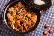 如何制作正宗的板栗煨鸡？详细步骤+小技巧！
