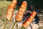 夏日篝火必备！免烤箱版肉桂卷棒露营食谱