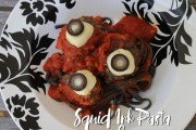 万圣节墨鱼汁意大利面配肉丸和眼球装饰食谱