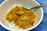 家庭自制辣味鸡肉咖喱食谱，印度风味炖肉秘籍