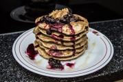 纯素蓝莓煎饼食谱，简单易做，健康美味早餐