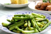 如何制作一道美味的清炒芦笋，简单易学的闽菜家常菜