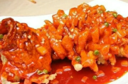 如何制作经典鲁菜-番茄松鼠鱼？详细步骤与技巧分享