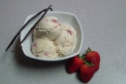 自制草莓香草冰淇淋配香醋食谱，希尔顿黑德岛美食推荐