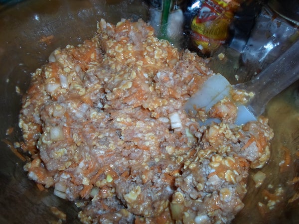 混合所有材料……准备烘烤