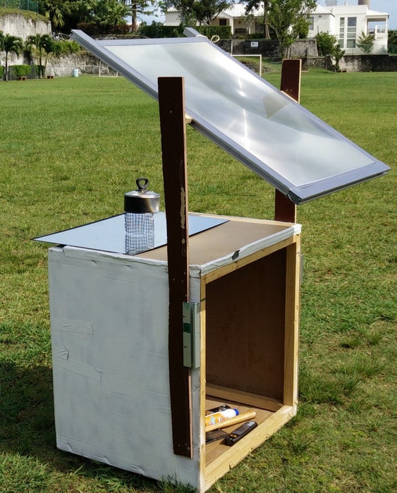 用菲涅尔透镜实现350ºF阳光烹饪（废料改造太阳能炊具）