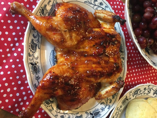 砖压醉鸡配桃椒烧烤酱