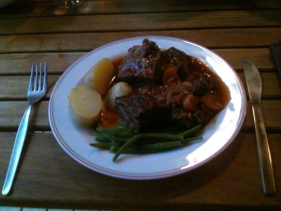 法国南部露营暖心炖牛肉