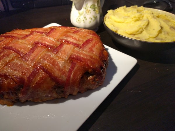 培根包裹肉饼(又名肉肉大集合)