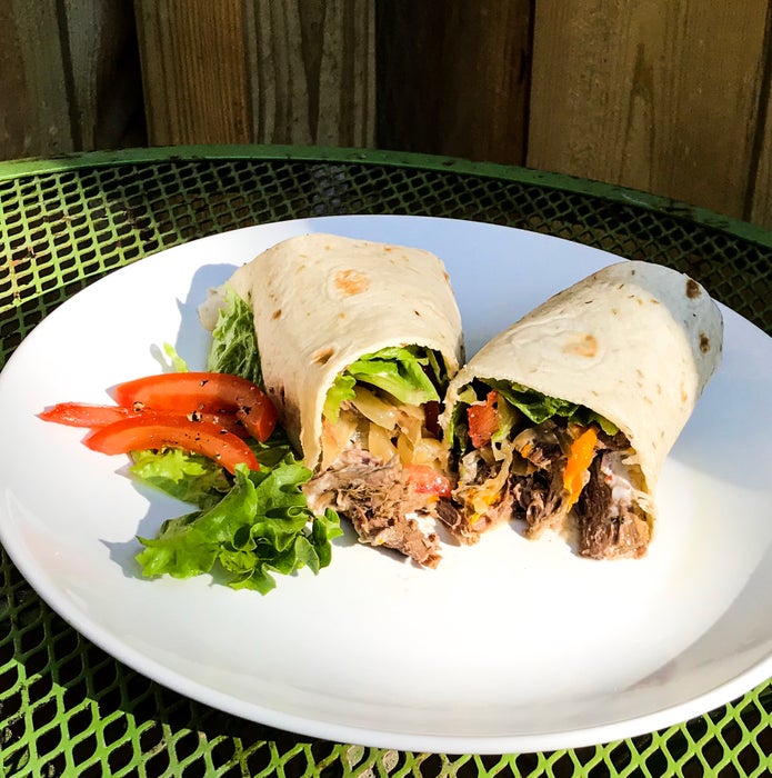 健康慢炖锅胡椒牛肉卷饼