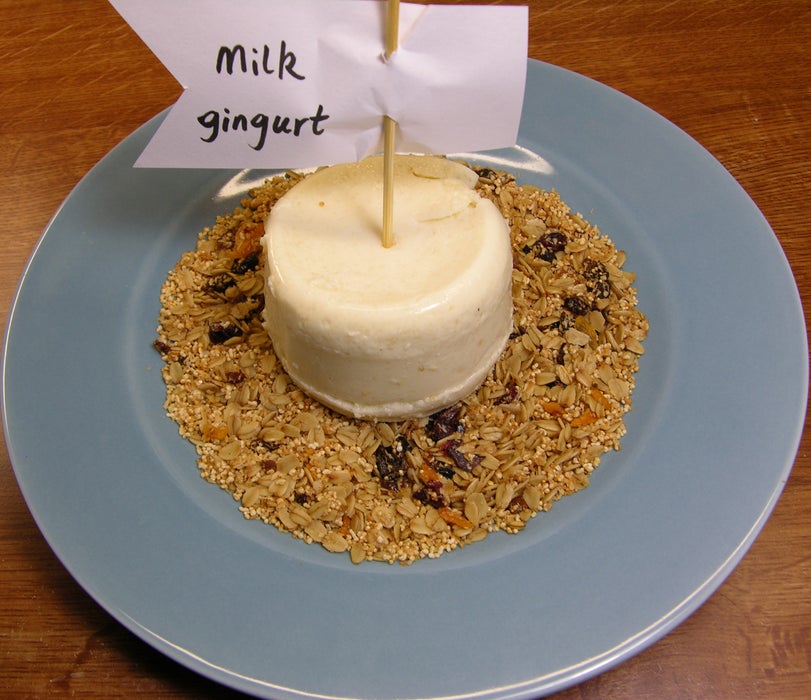 慢炖锅姜汁凝乳：姜汁牛奶凝乳食谱