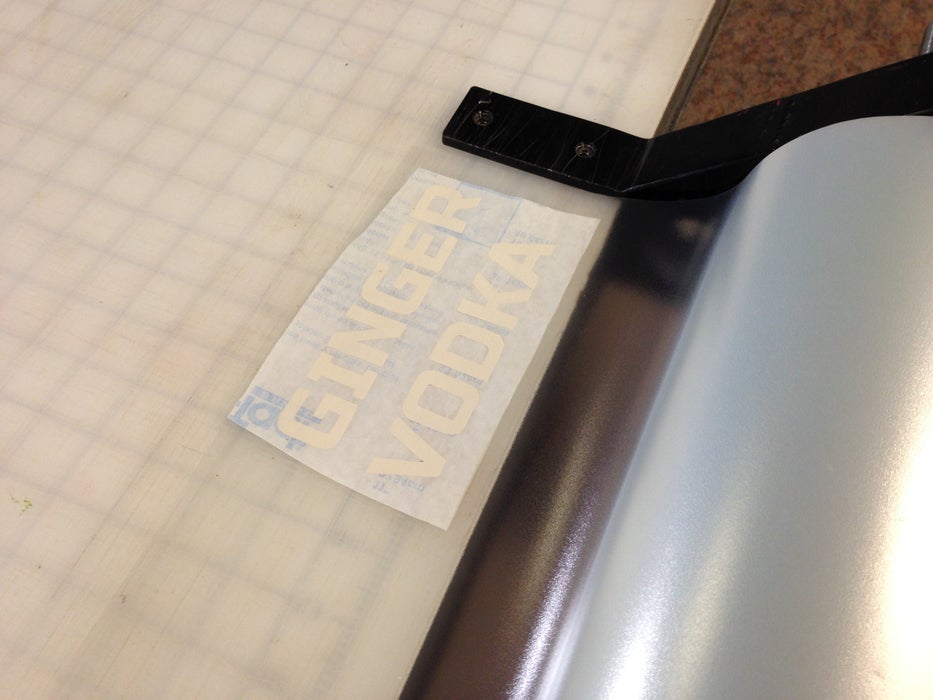 准备贴纸转印并粘贴