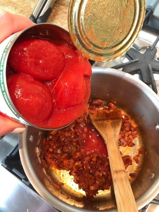加入番茄慢炖
