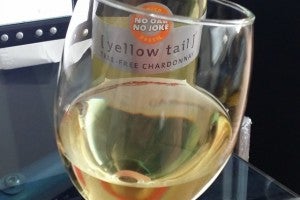 搭配无橡木桶霞多丽和硬面包