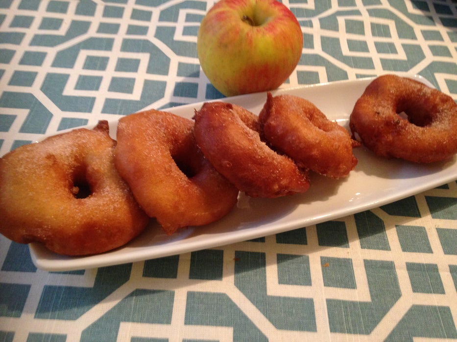 肉桂苹果圈甜甜圈