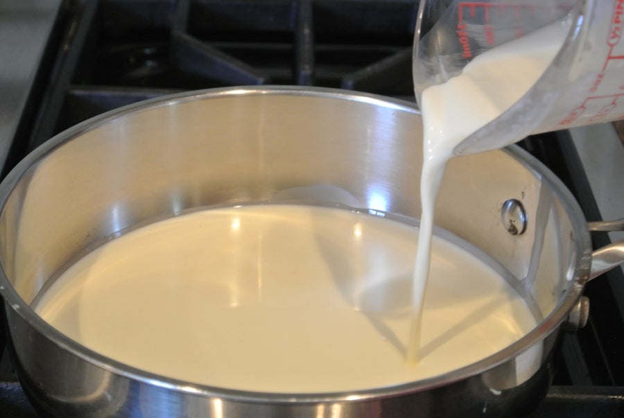意式奶冻：煮沸混合