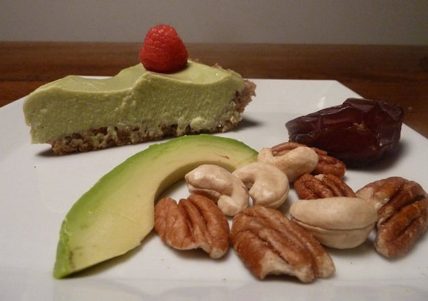 完全生食牛油果青柠派