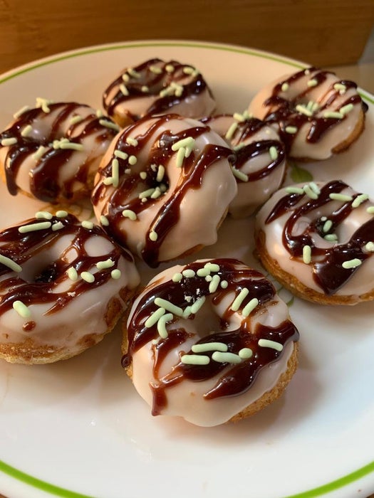 蛋糕粉香蕉迷你甜甜圈