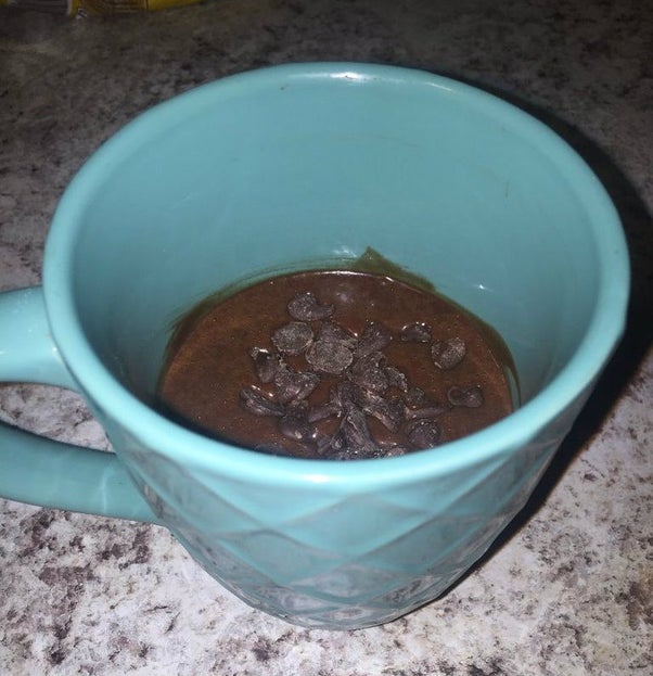 加入巧克力夹心和水