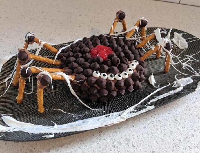 惊悚蜘蛛巧克力芝士球