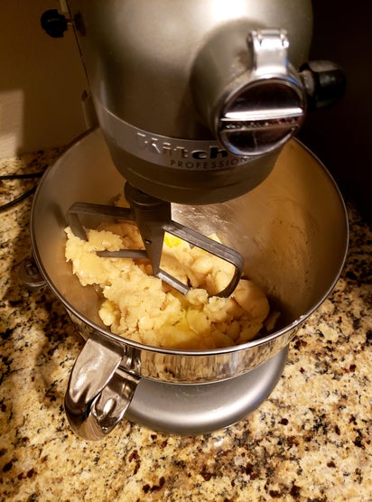 制作吉拿棒面团（下）