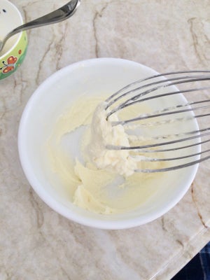 制作白巧克力香缇