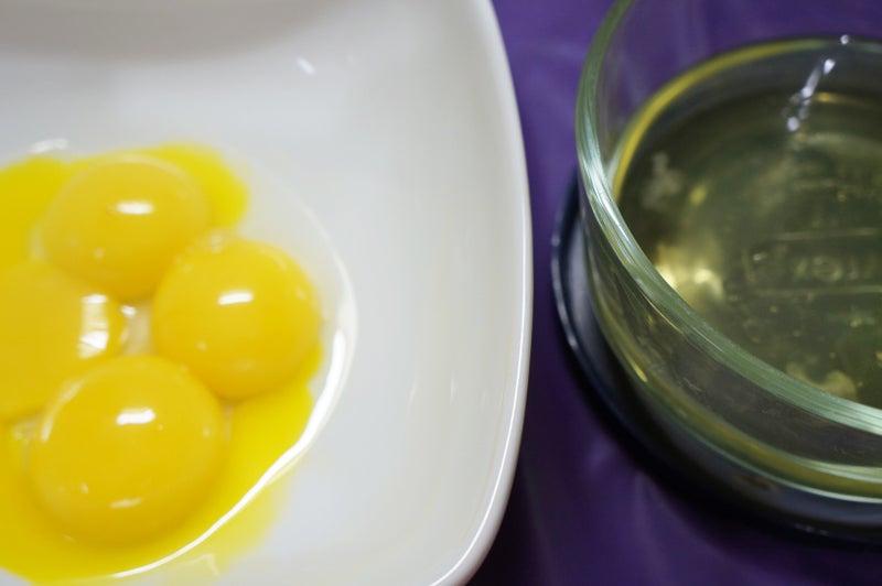 制作冰淇淋蛋奶糊