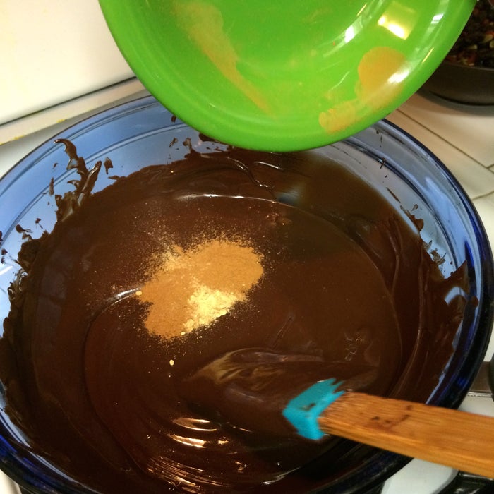 添加香料与超级水果后冷藏