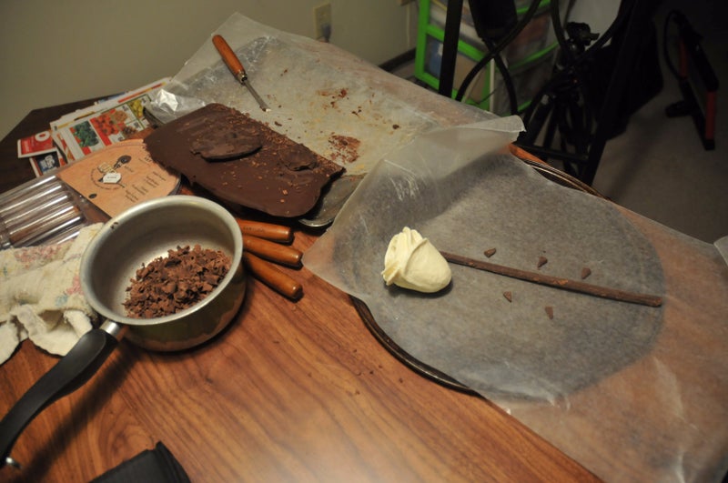 塑造花茎与叶片