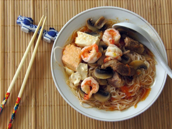 亚洲风味番茄米线汤