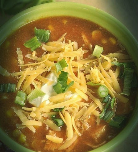 简易鸡肉玉米饼卷汤