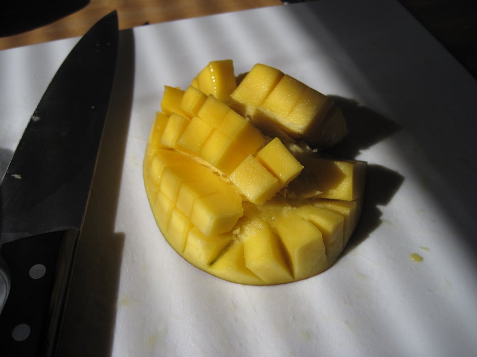 处理芒果.