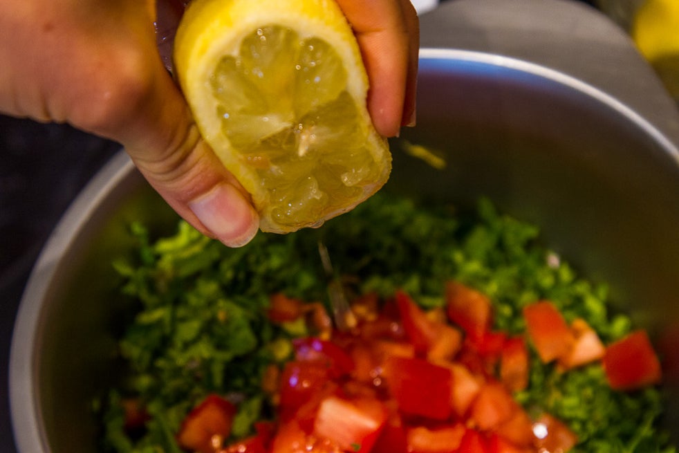 制作塔布勒沙拉