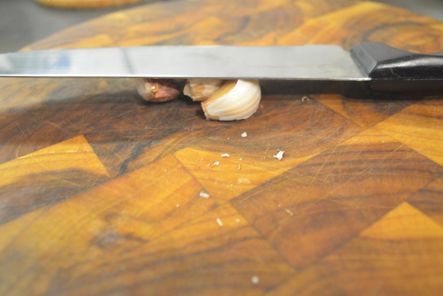 烹制蒜片