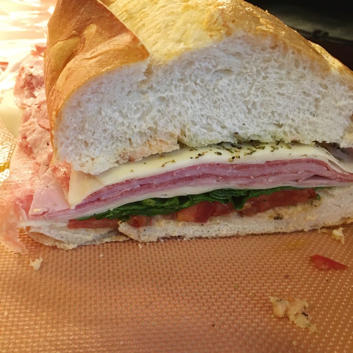 劳氏家族豪吉三明治